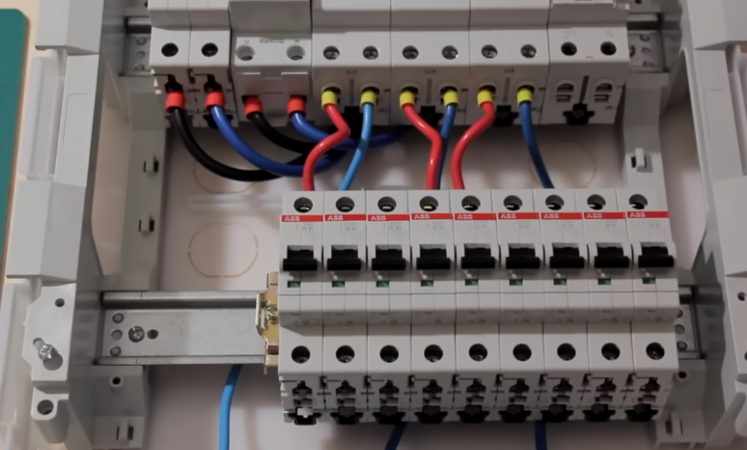 Распределительные щитки