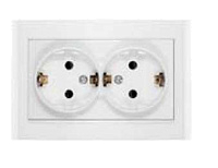Розетка 2-м СП Бриллиант 16А IP20 с заземл. защ. шторки бел. UNIVersal 7947540 – купить по низкой цене. Низковольтное оборудование